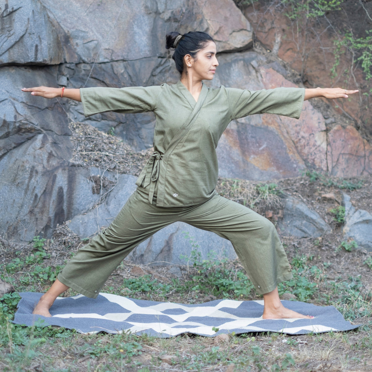 Dharma Top - Women's Cotton Yoga Top - Green — view 4
