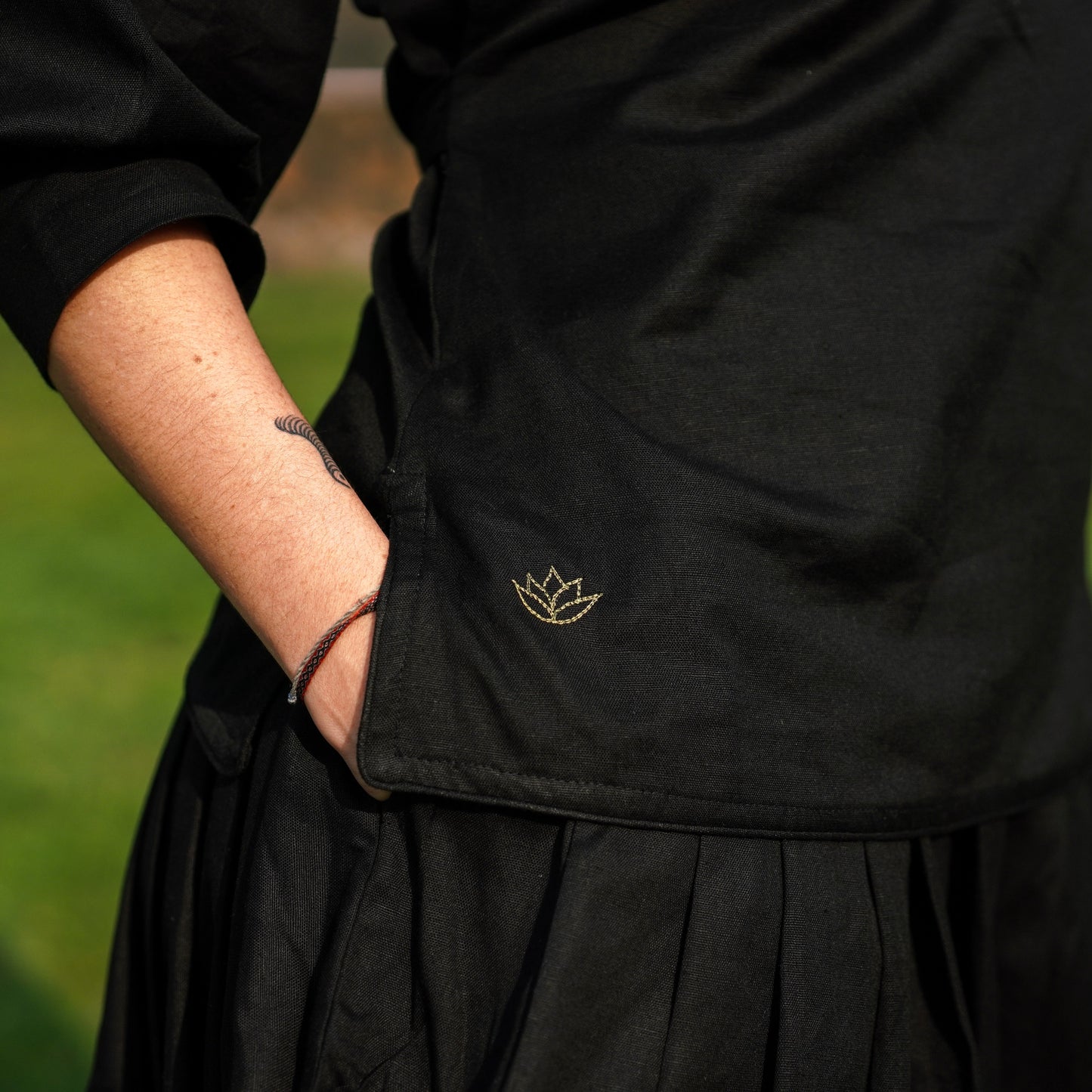 Buddhi Matching Set - Women's Yoga Matching Set - Black