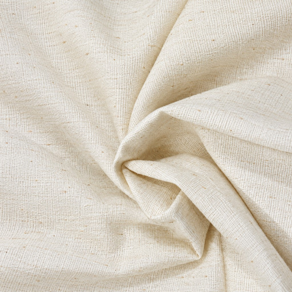 The ease of cotton,
the character of linen.