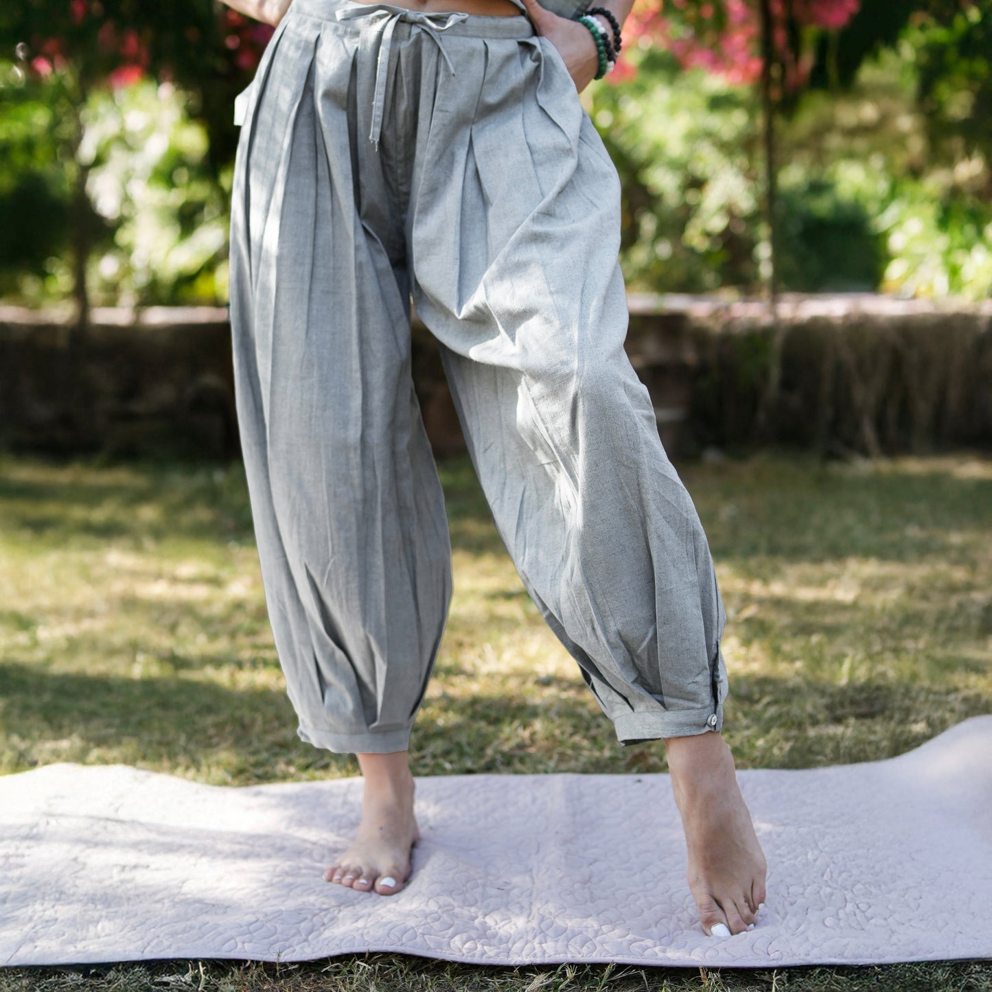 Chakra Pant - Women's Cotton Yoga Pants - Grey
