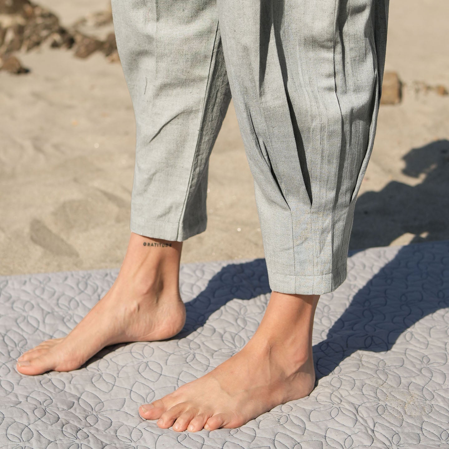 Tara Matching Set - Women's Yoga Matching Set - Grey