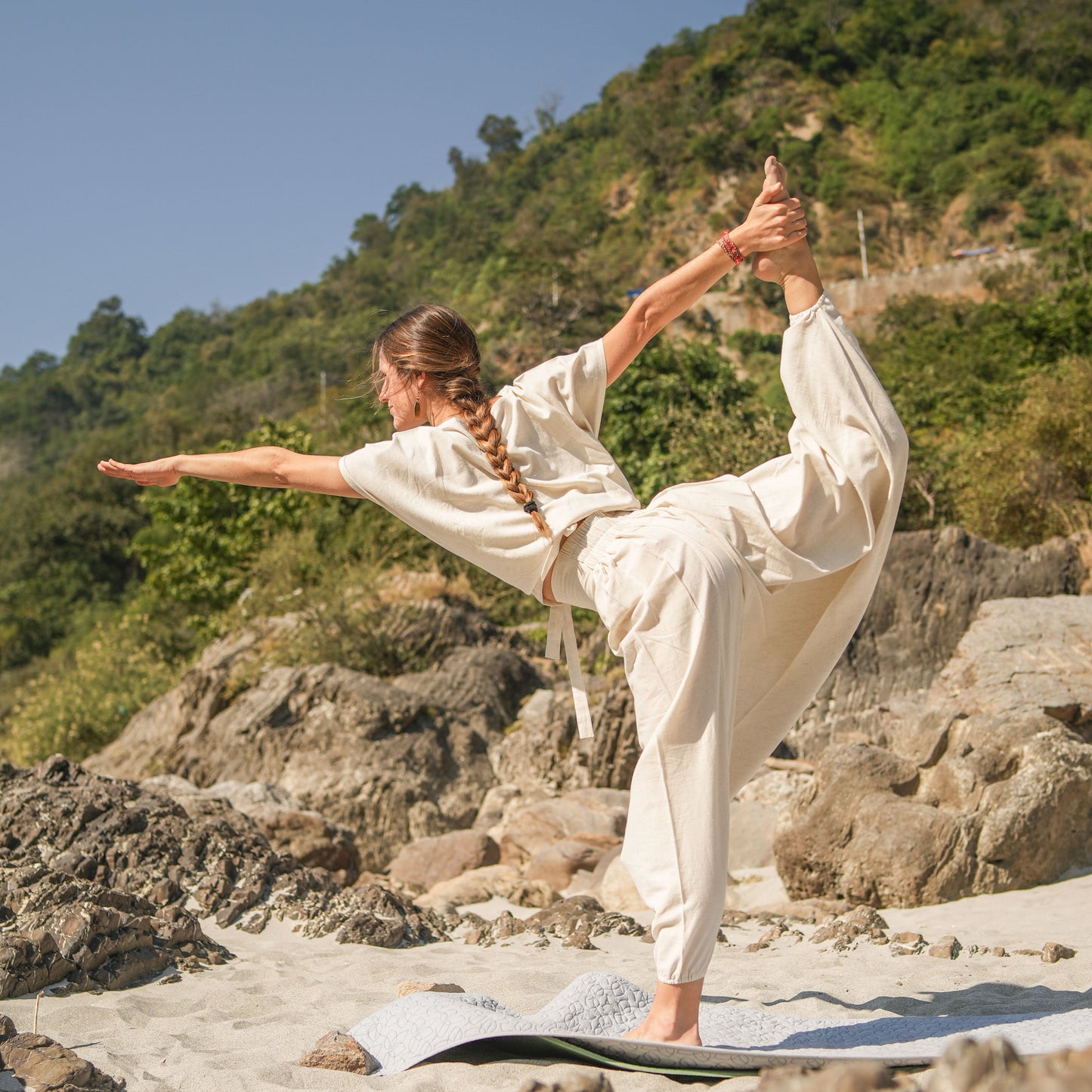 Shwet Matching Set - Women's Yoga Matching Set - Unbleached