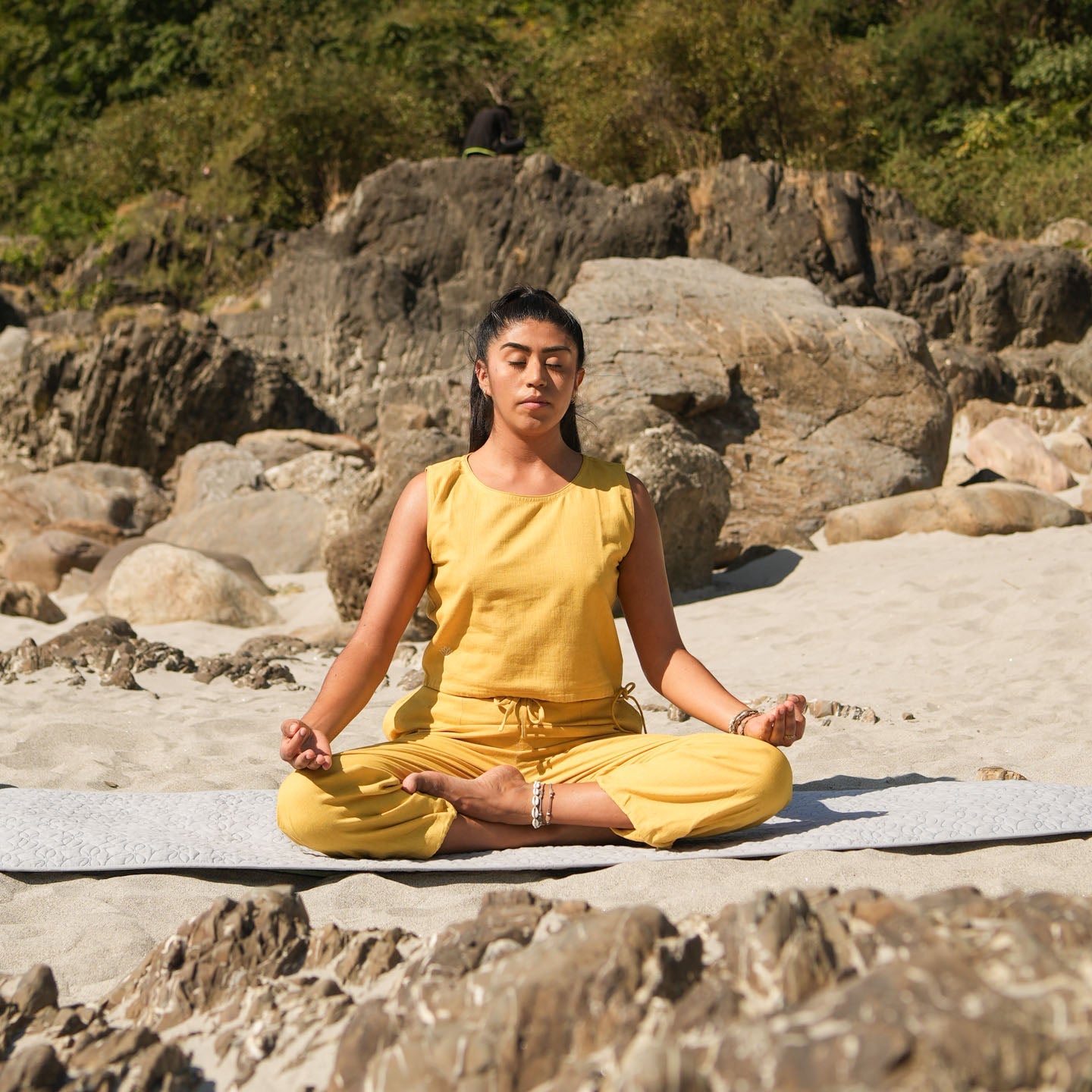 Ananda Matching Set - Women's Yoga Matching Set - Yellow