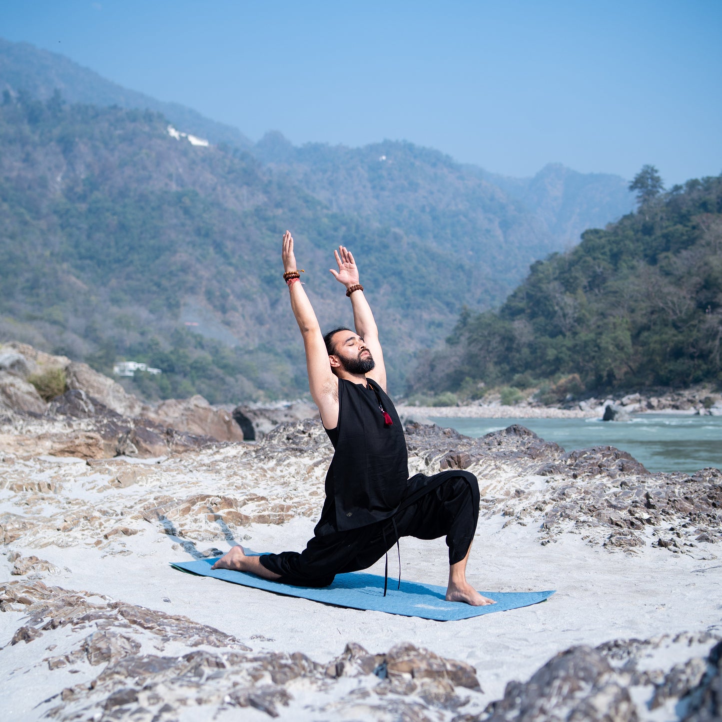 Rajas Top - Men's Cotton Yoga Top - Black