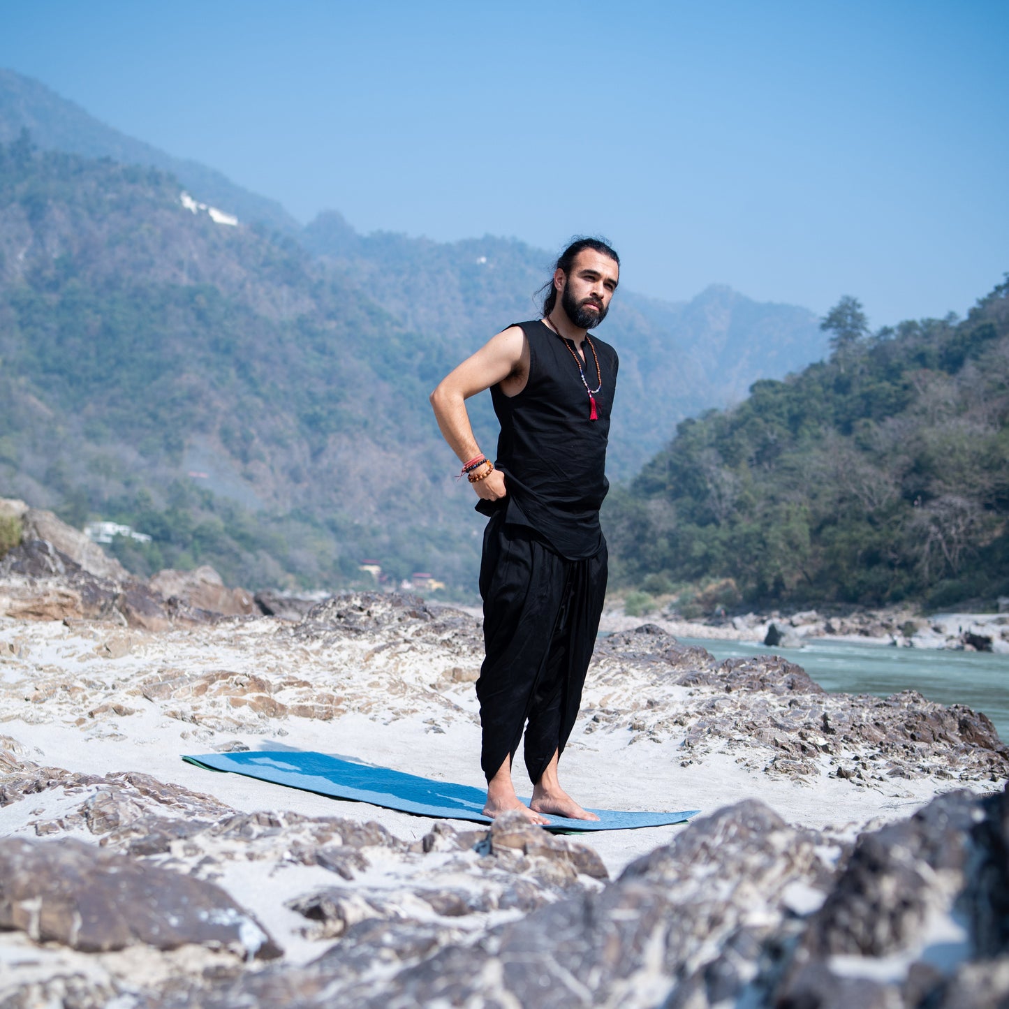 Rajas Top - Men's Cotton Yoga Top - Black