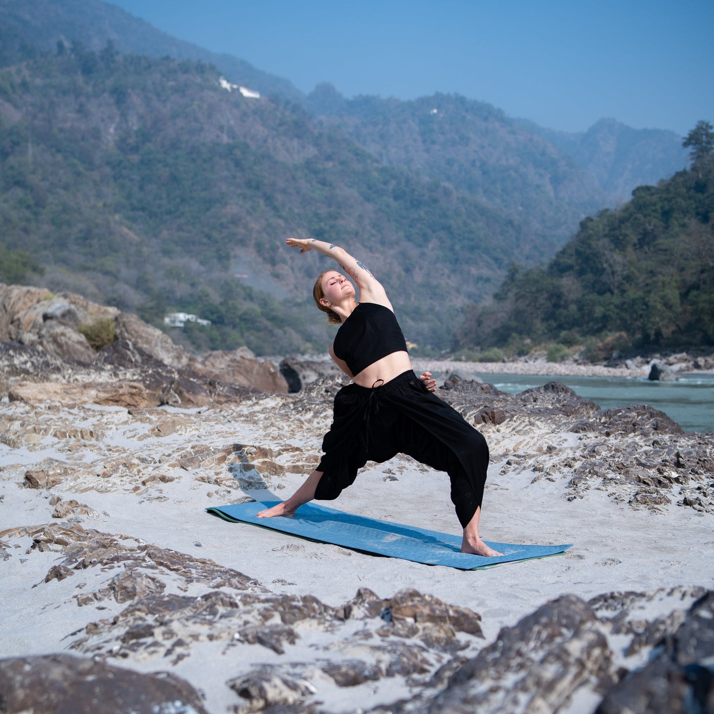 Akasha Top - Women's Cotton Yoga Top - Black