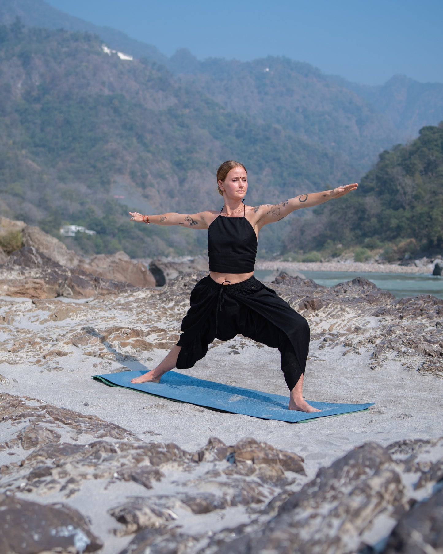 Akasha Matching Set - Women's Yoga Matching Set - Black