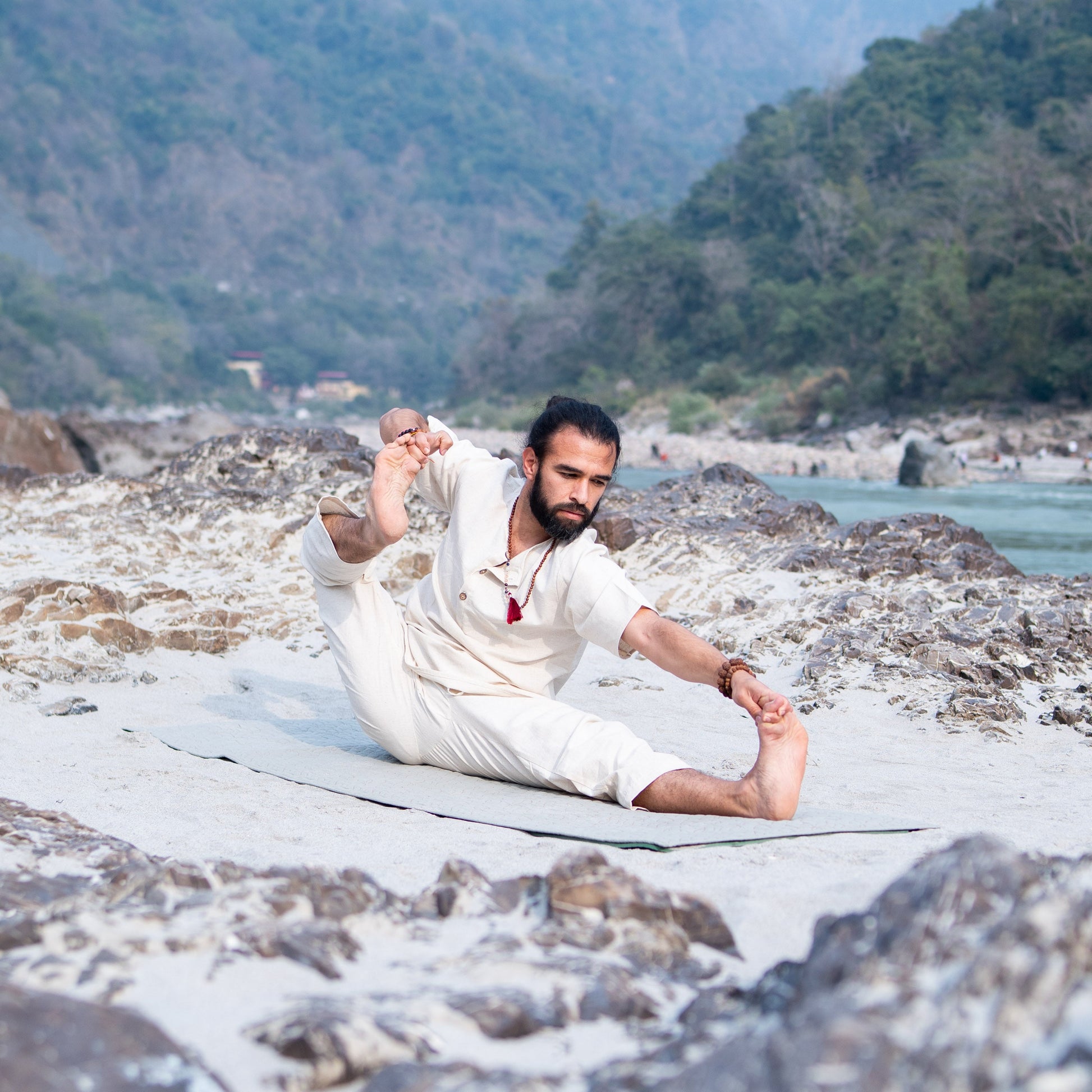 Men cotton yoga clothes- India |AKISO 