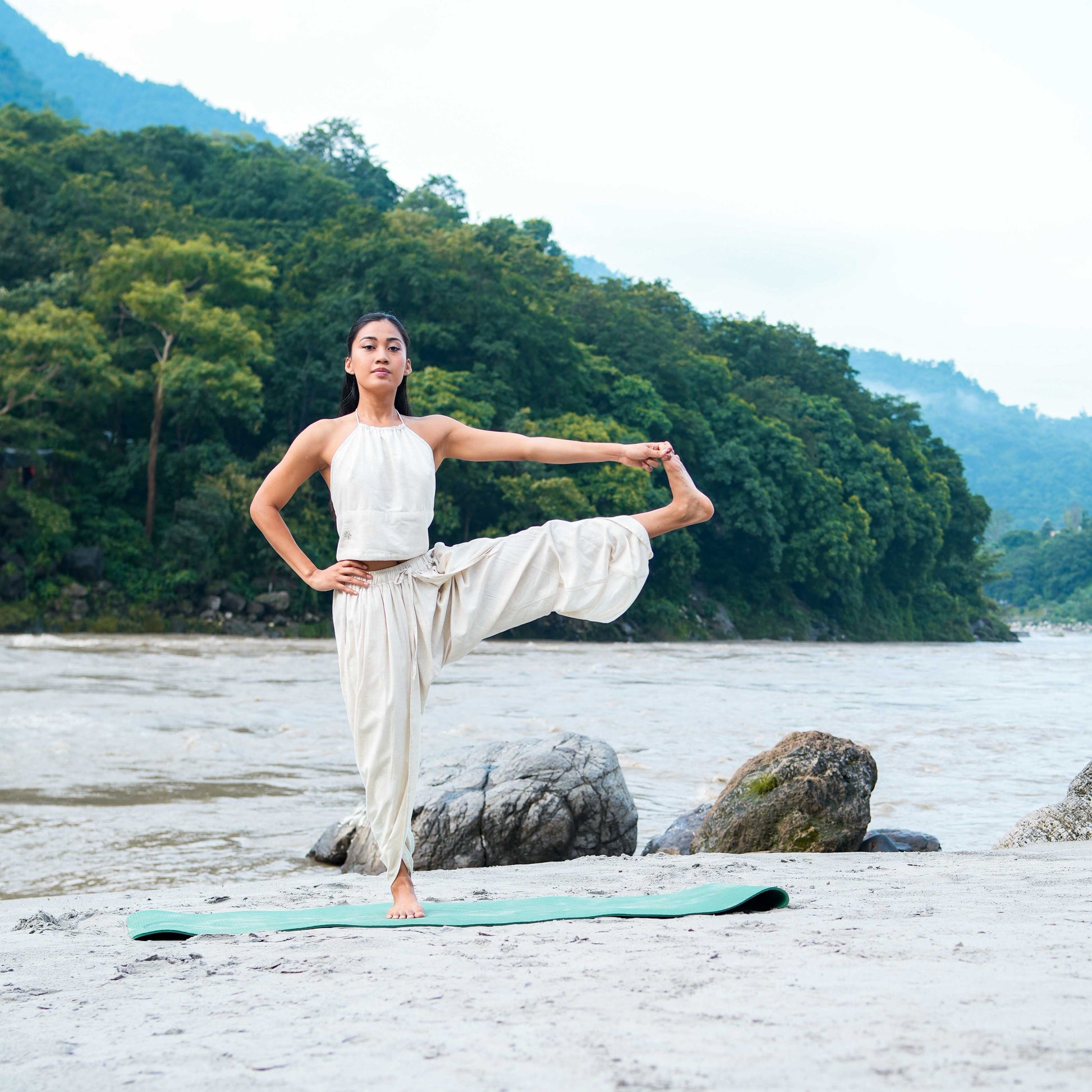 Women Cotton Yoga Pants and Yoga Top Set White -Akasha |AKISO