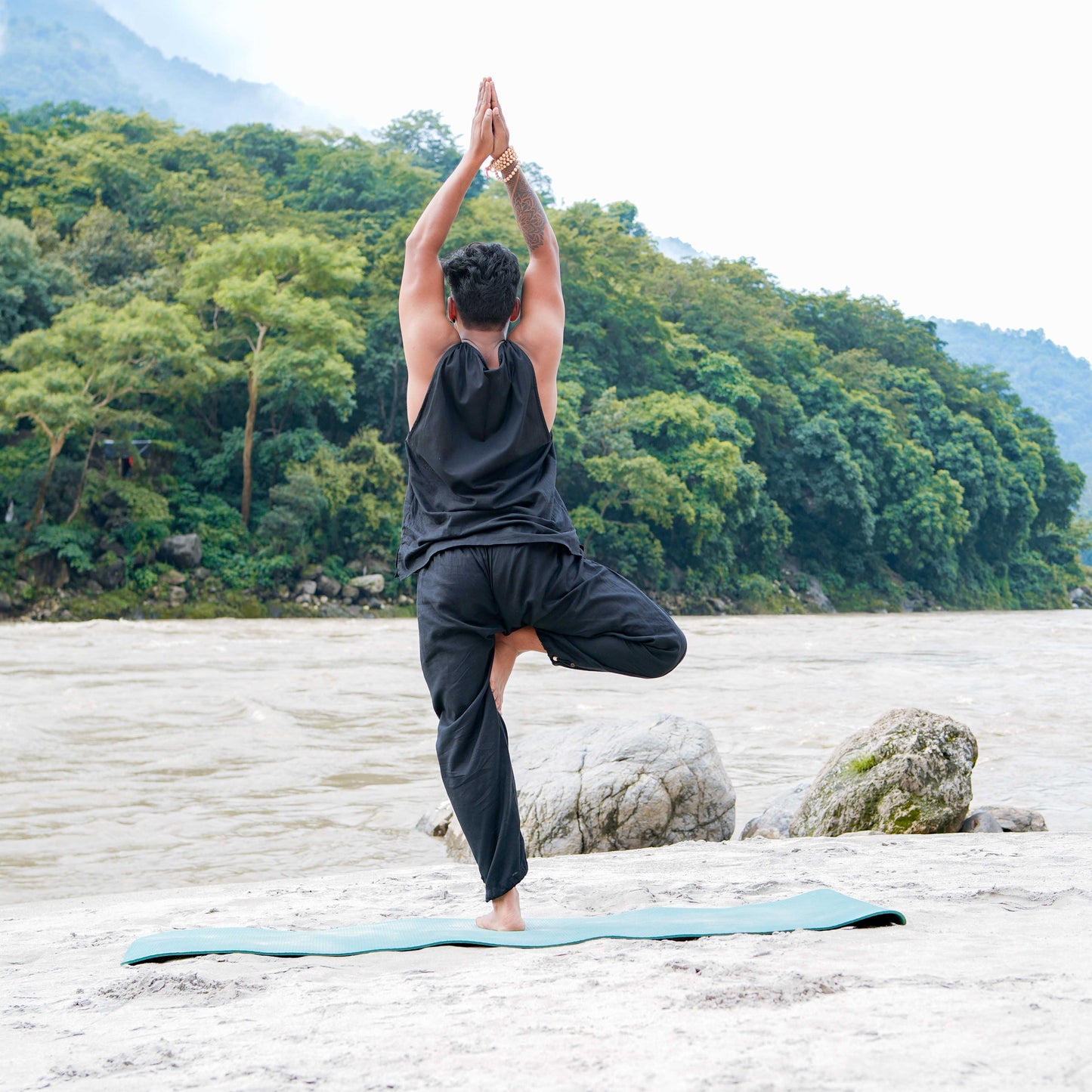 Tejas Top - Men's Cotton Yoga Top - Black
