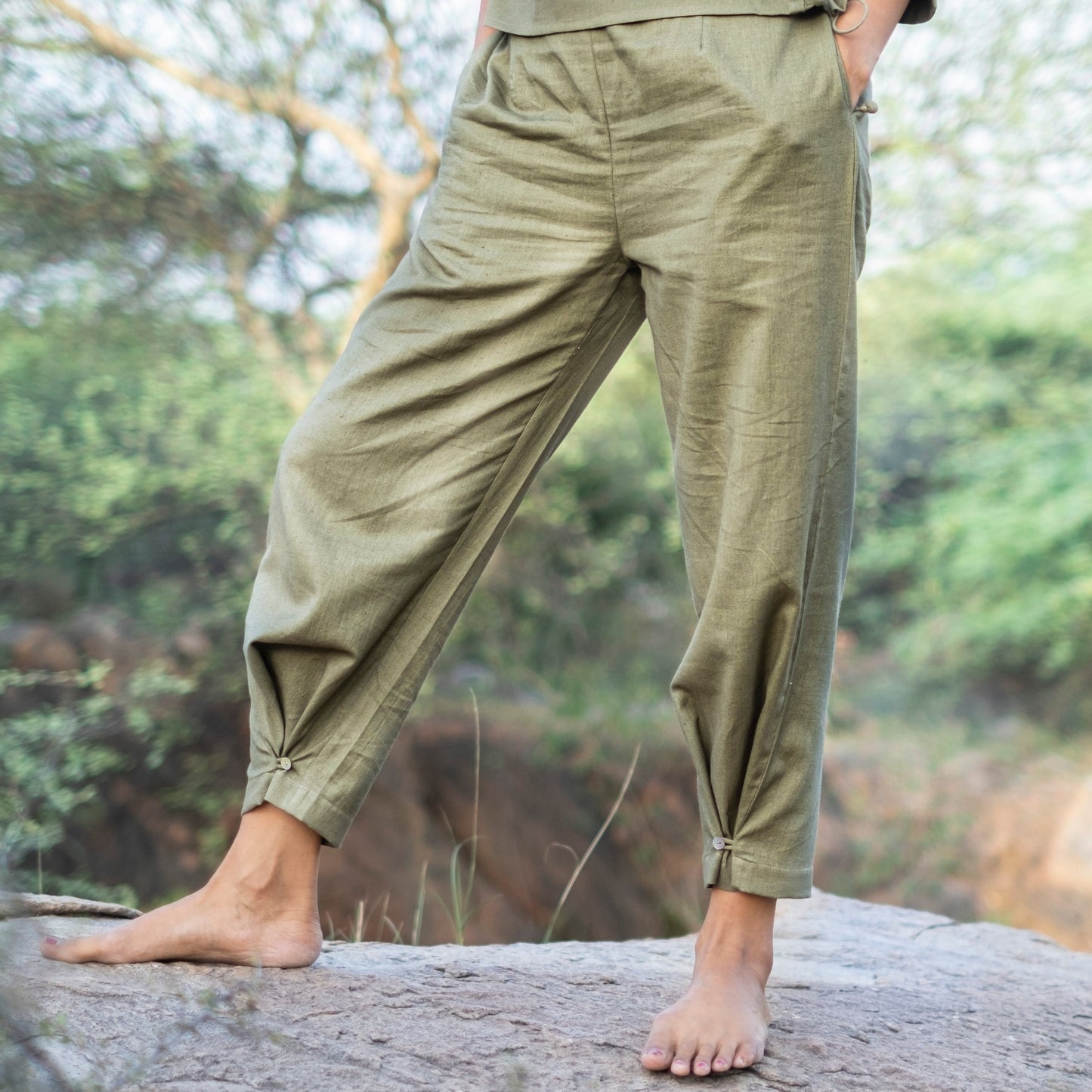 Akiso pure cotton yoga bottoms – sage green for women