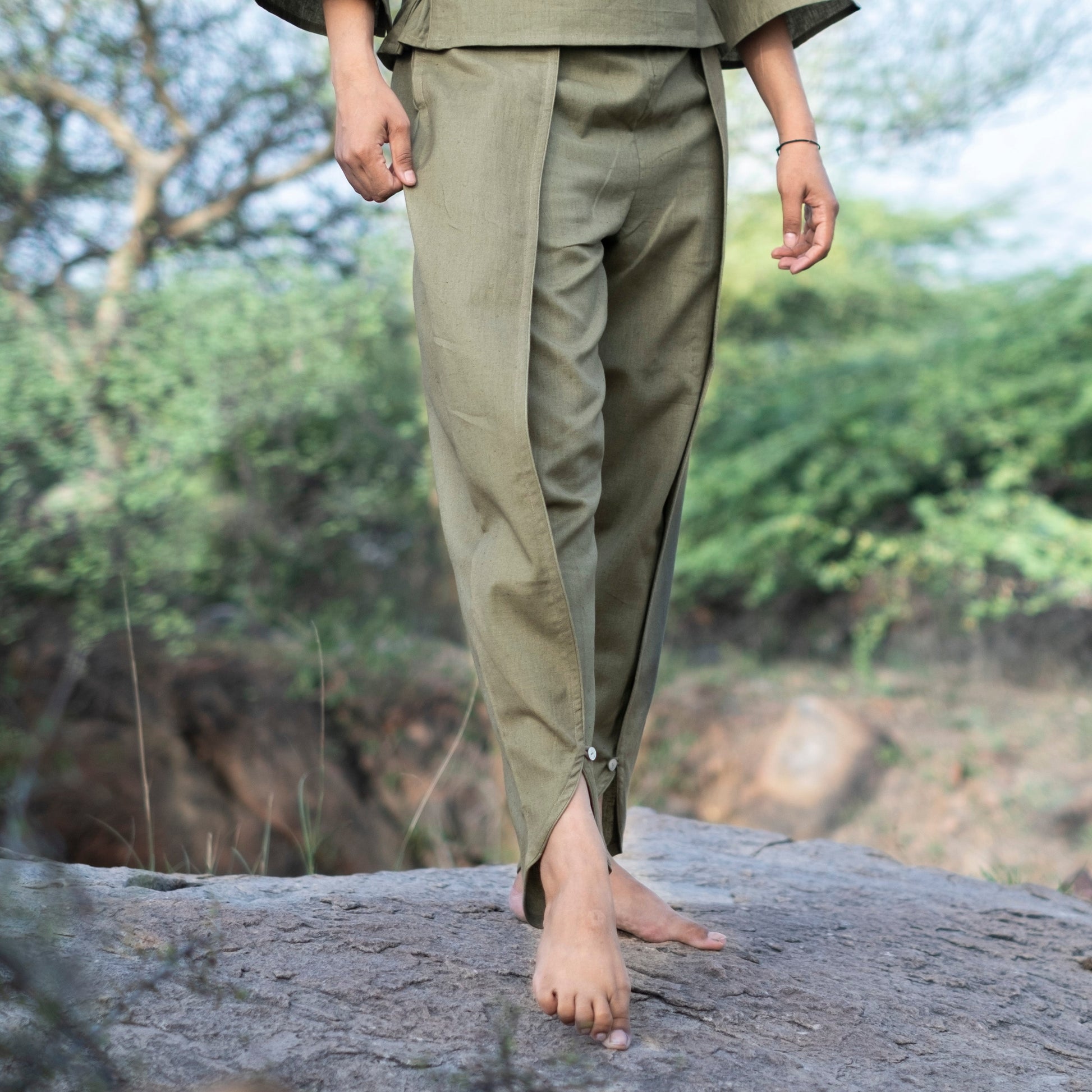 Stretchable green cotton yoga outfit – Akiso yoga co-ord set