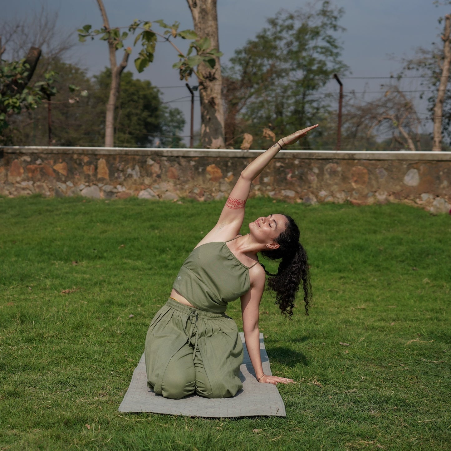 Akasha Top - Women's Cotton Yoga Top - Green