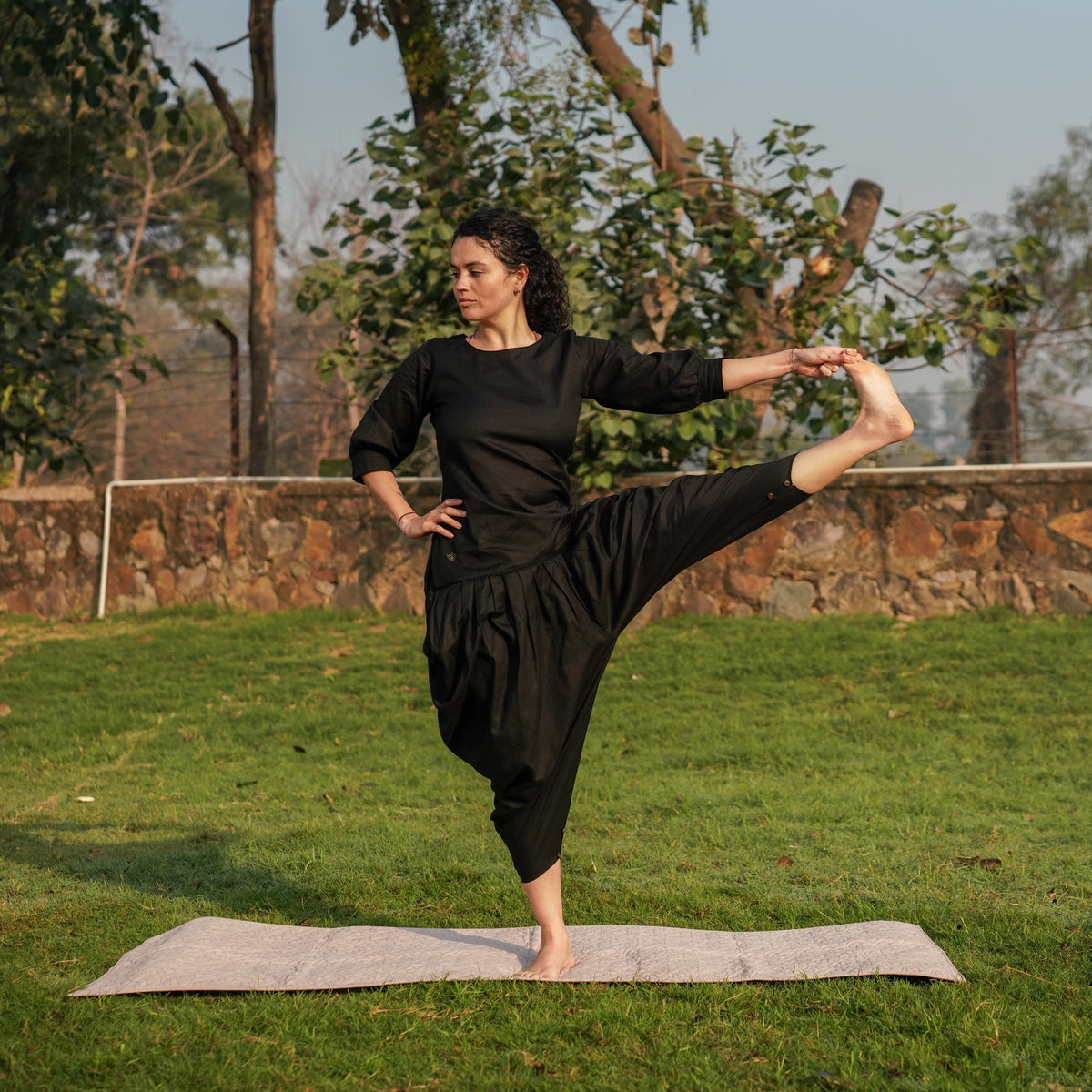 Buddhi Top - Women's Cotton Yoga Top - Black — view 4