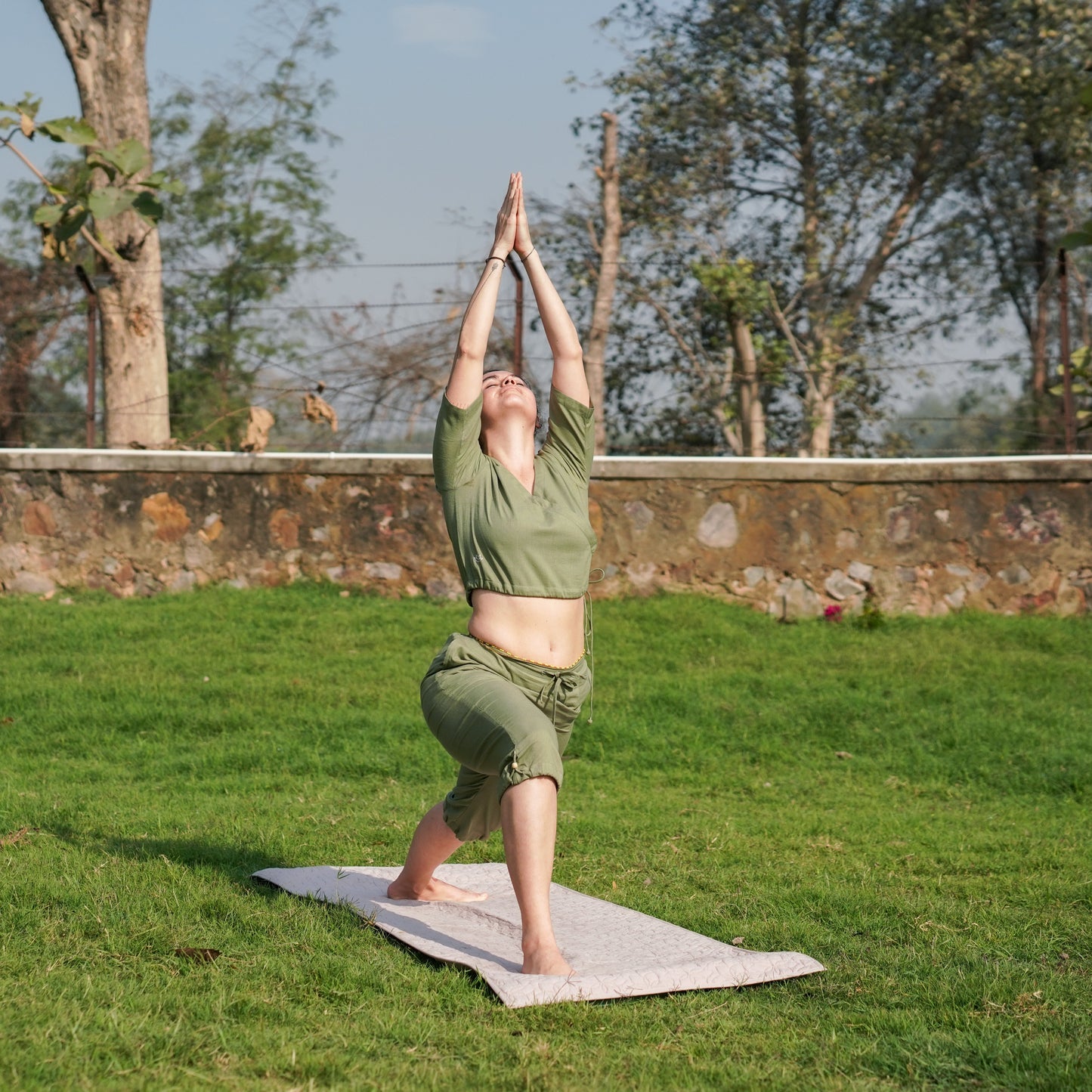 Apas Top - Women's Cotton Yoga Top - Green
