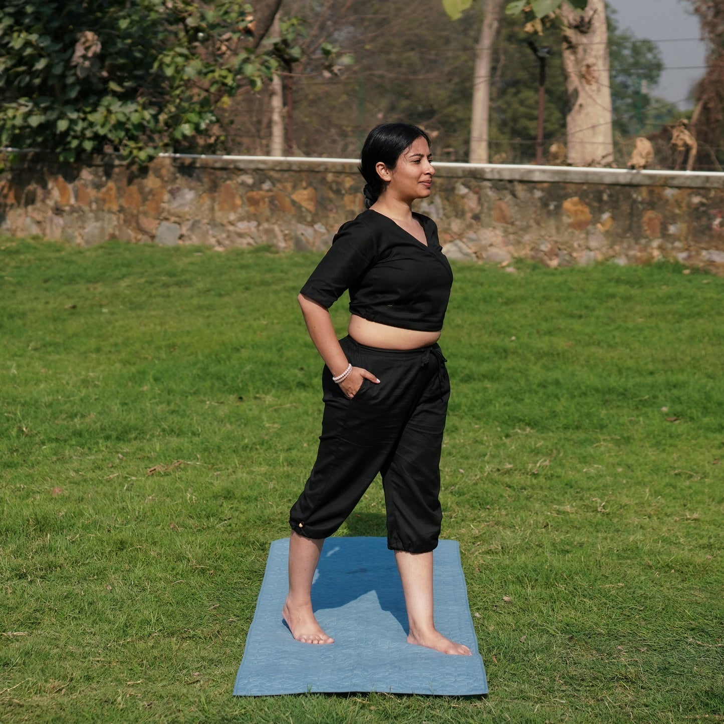 Apas Top - Women's Cotton Yoga Top - Black